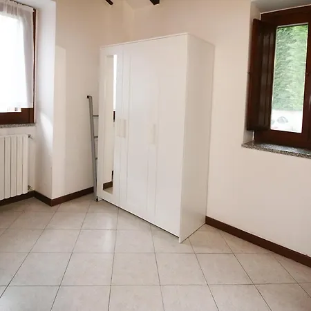 Non Agibile Definitivamente Casa vacanze Colico
